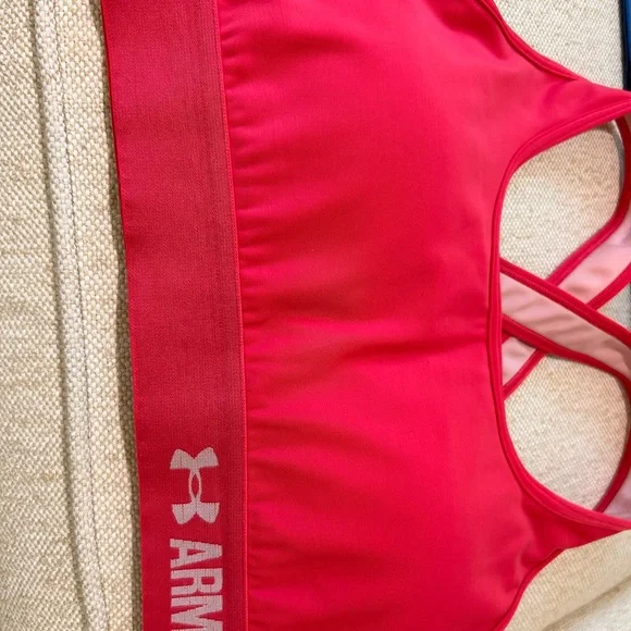Under Armour Sport’s Bra Lot of 2 Women’s Size Small- Pink and Blue - Picture 6 of 8